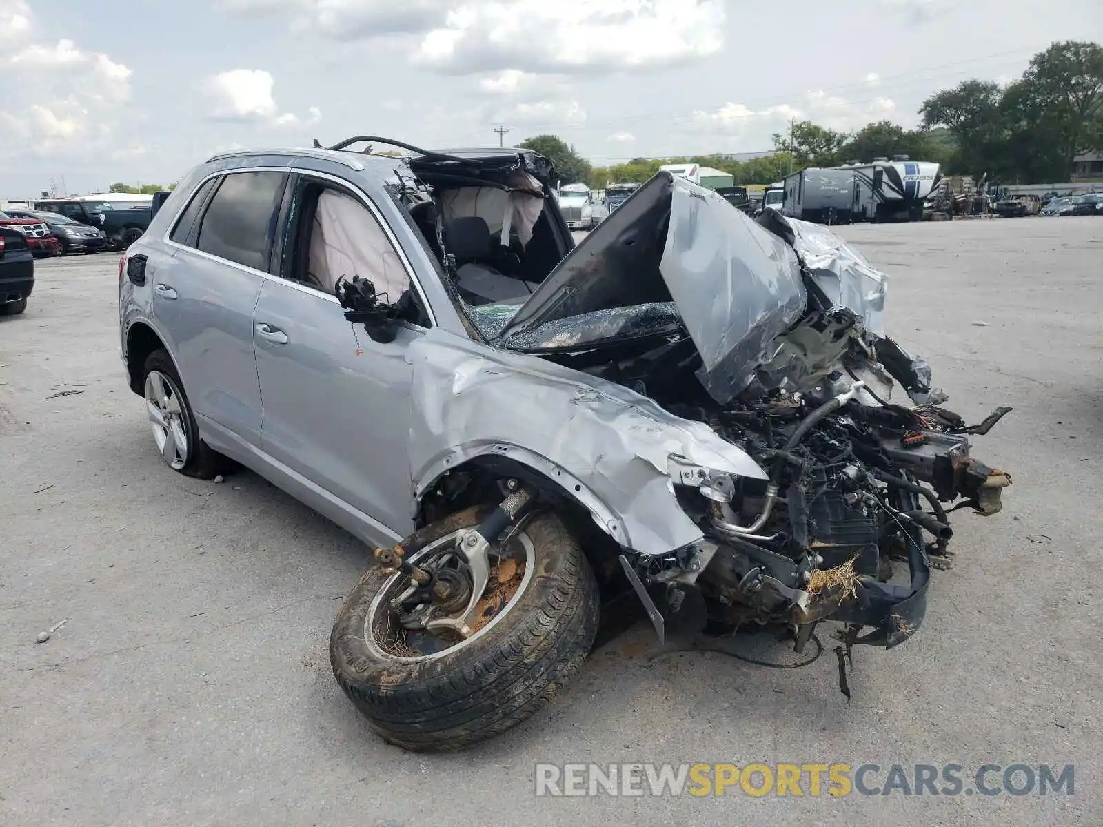 1 Photograph of a damaged car WA1AECF35L1024392 AUDI Q3 2020