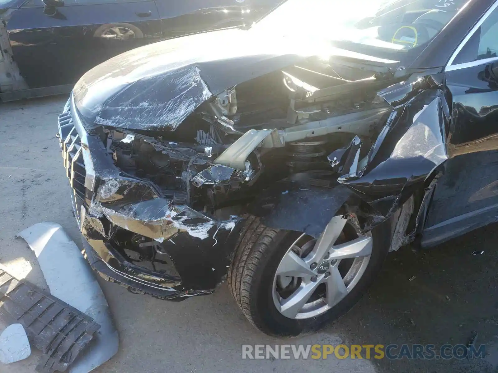 9 Photograph of a damaged car WA1AECF35L1026627 AUDI Q3 2020