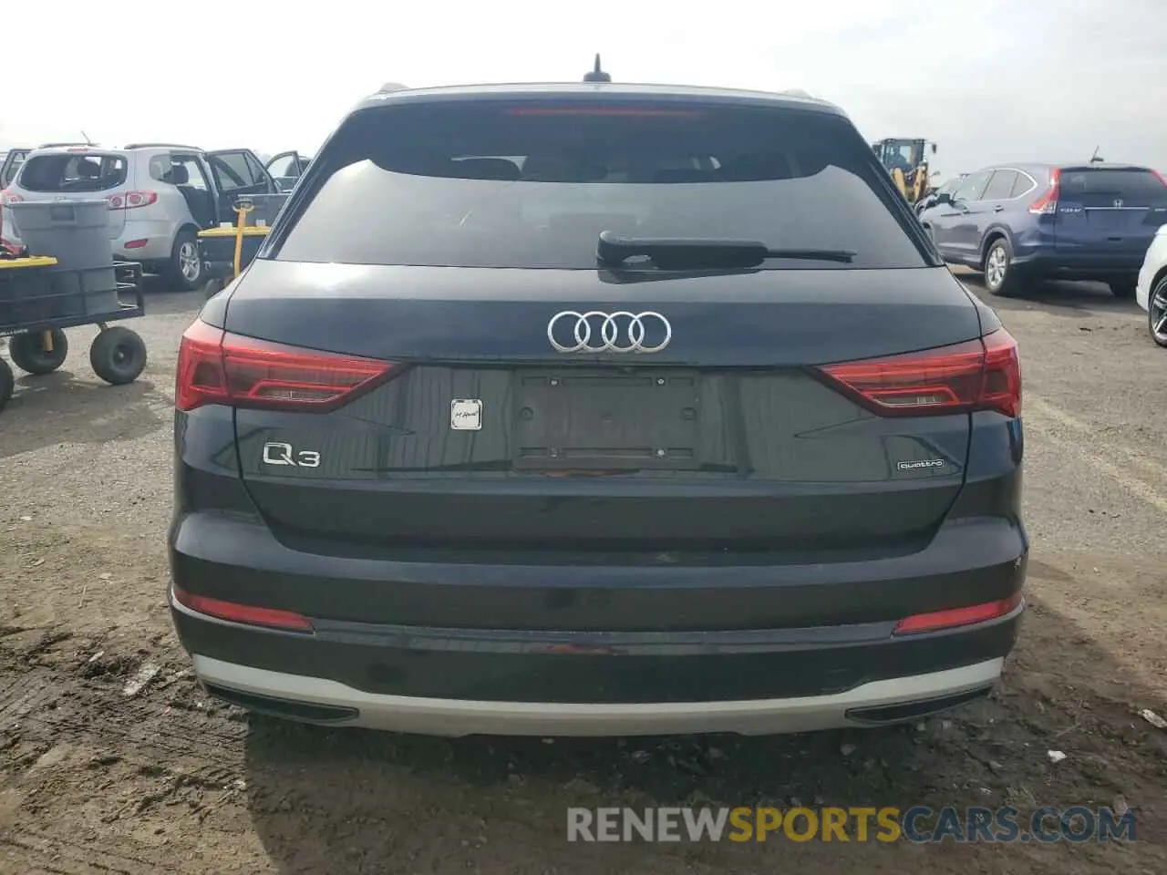 6 Photograph of a damaged car WA1AECF35L1035909 AUDI Q3 2020