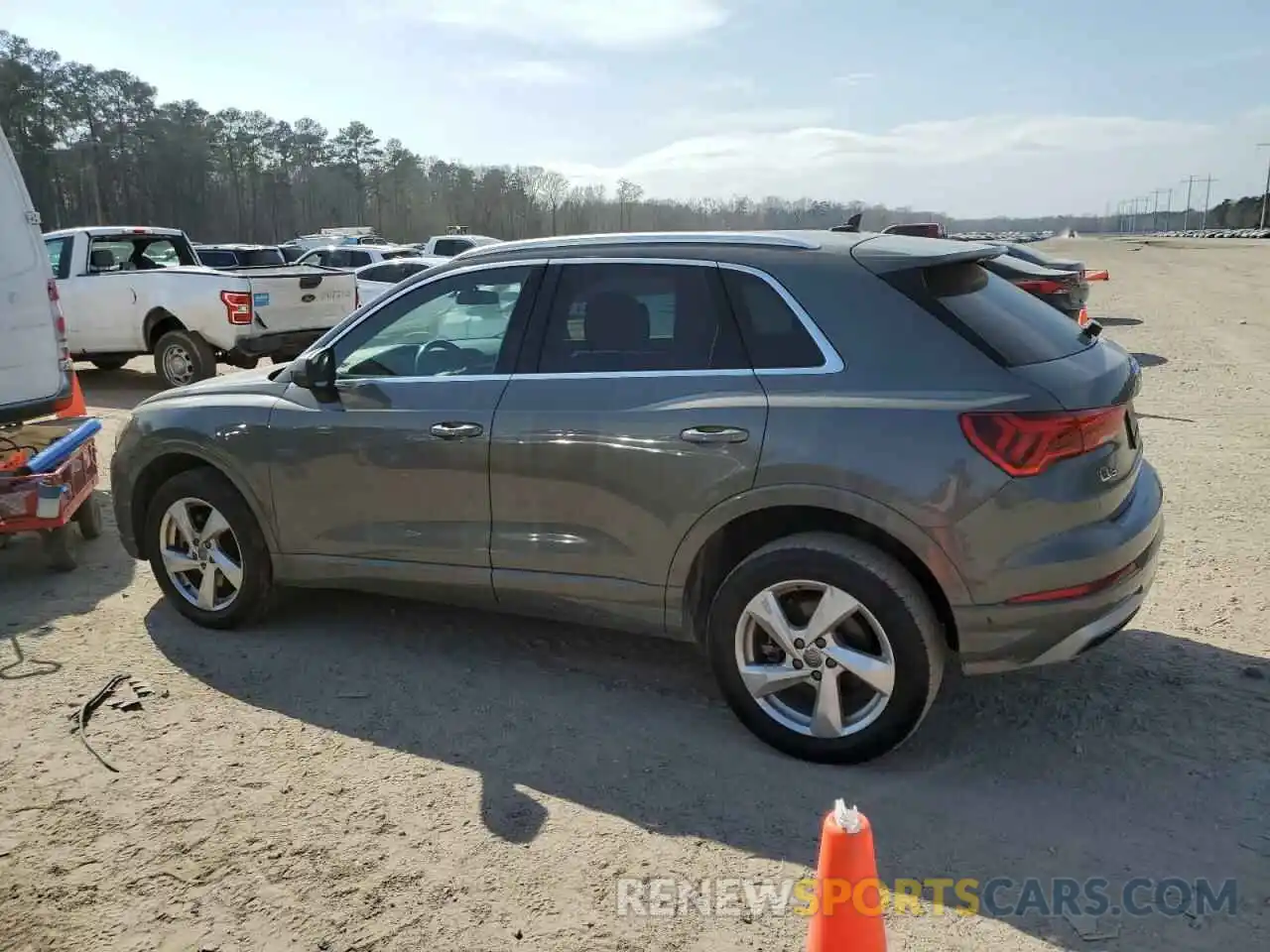 2 Photograph of a damaged car WA1AECF35L1053018 AUDI Q3 2020