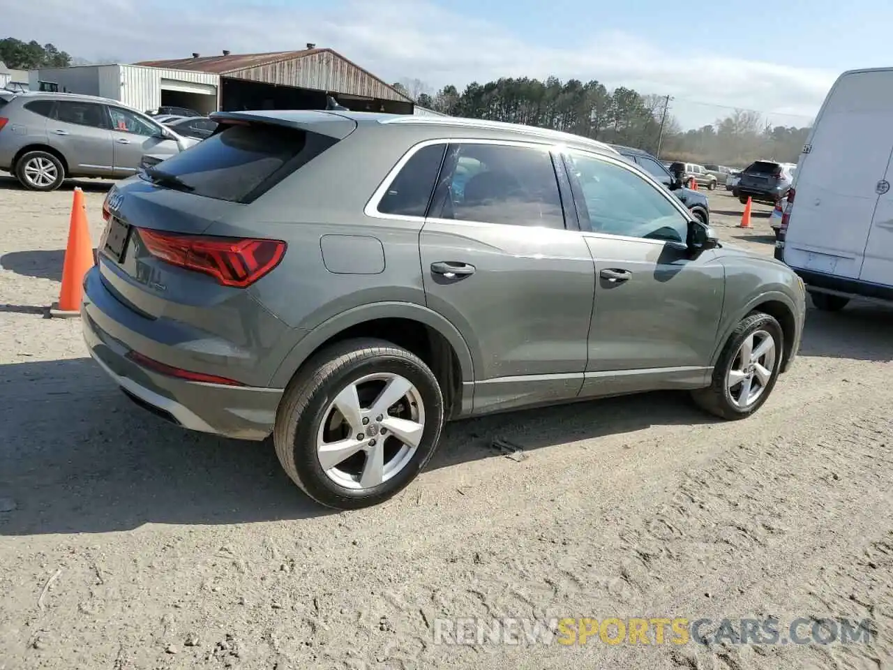 3 Photograph of a damaged car WA1AECF35L1053018 AUDI Q3 2020