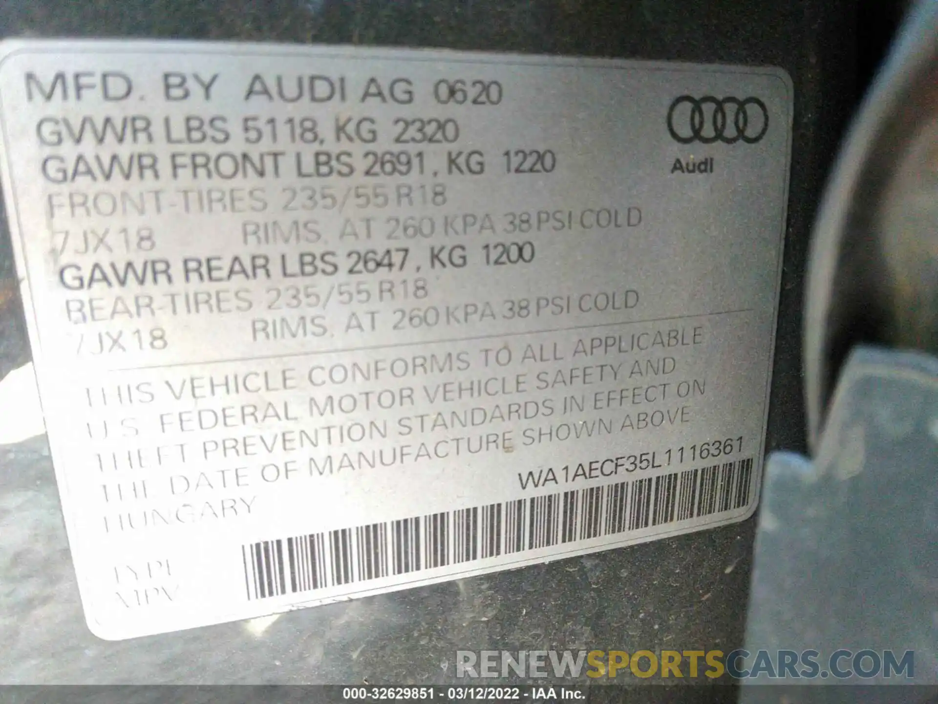 9 Photograph of a damaged car WA1AECF35L1116361 AUDI Q3 2020