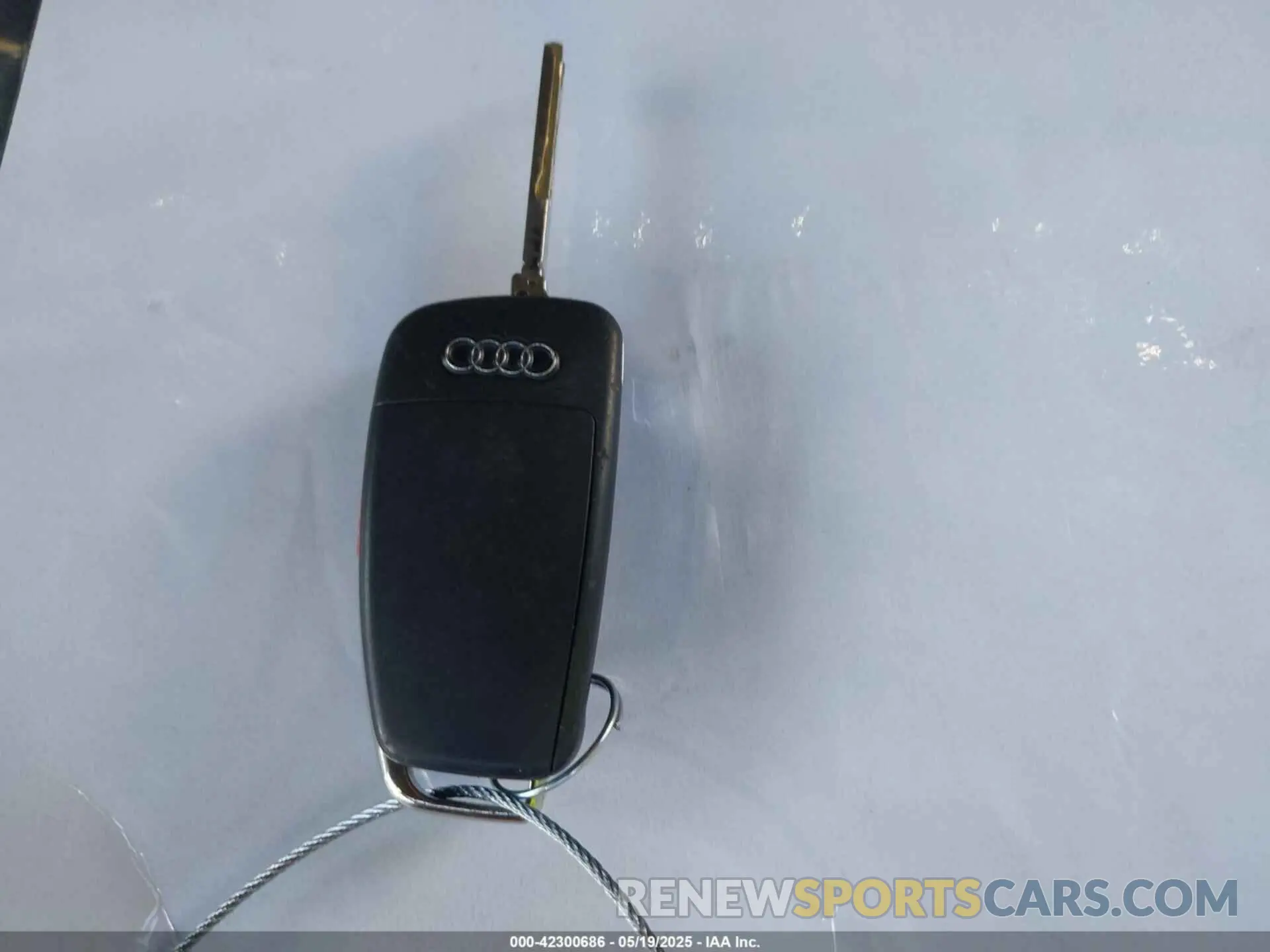 11 Photograph of a damaged car WA1AECF36L1045753 AUDI Q3 2020