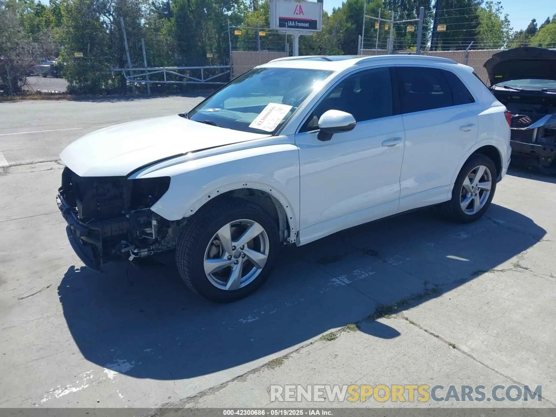 2 Photograph of a damaged car WA1AECF36L1045753 AUDI Q3 2020