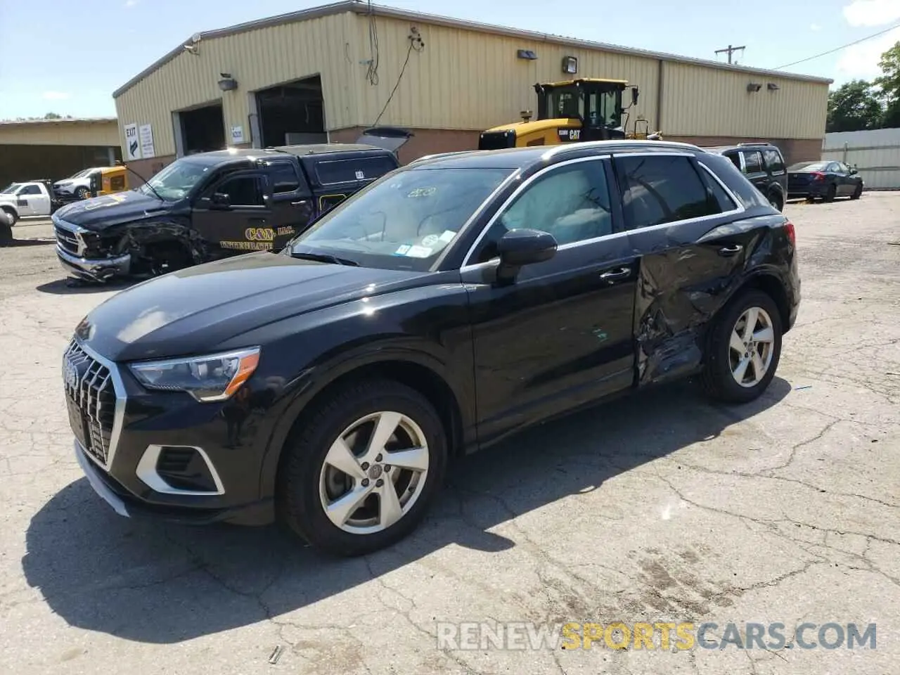 1 Photograph of a damaged car WA1AECF37L1001678 AUDI Q3 2020