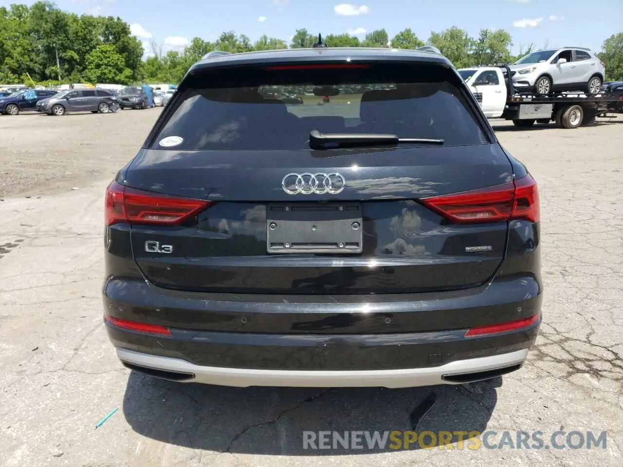 6 Photograph of a damaged car WA1AECF37L1001678 AUDI Q3 2020