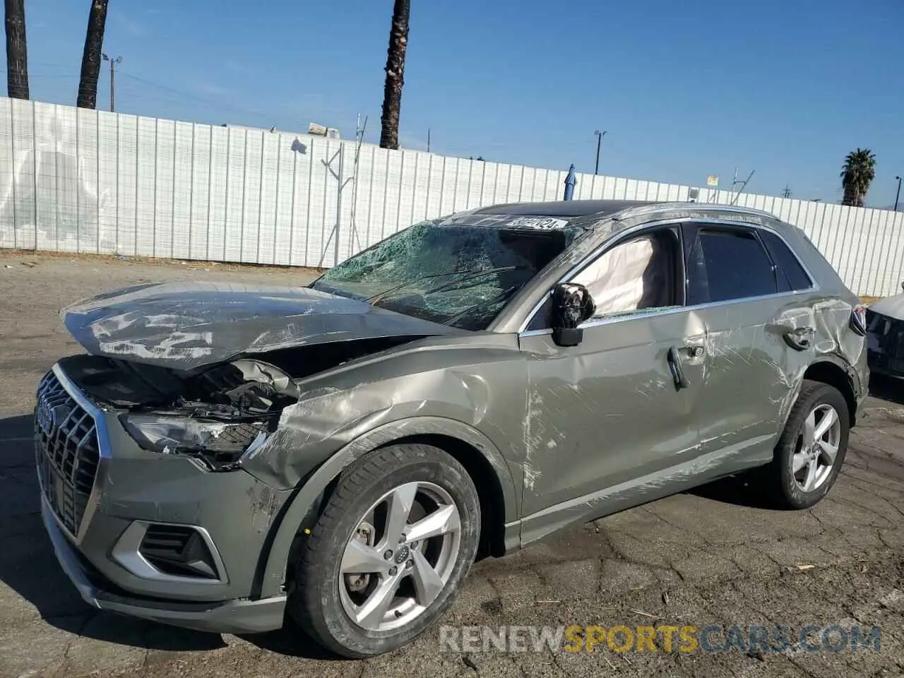 1 Photograph of a damaged car WA1AECF37L1003849 AUDI Q3 2020