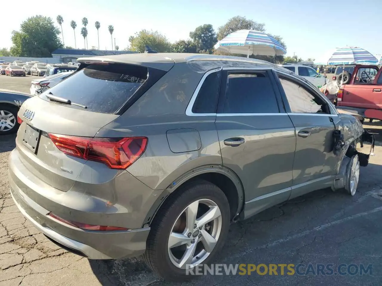 3 Photograph of a damaged car WA1AECF37L1003849 AUDI Q3 2020