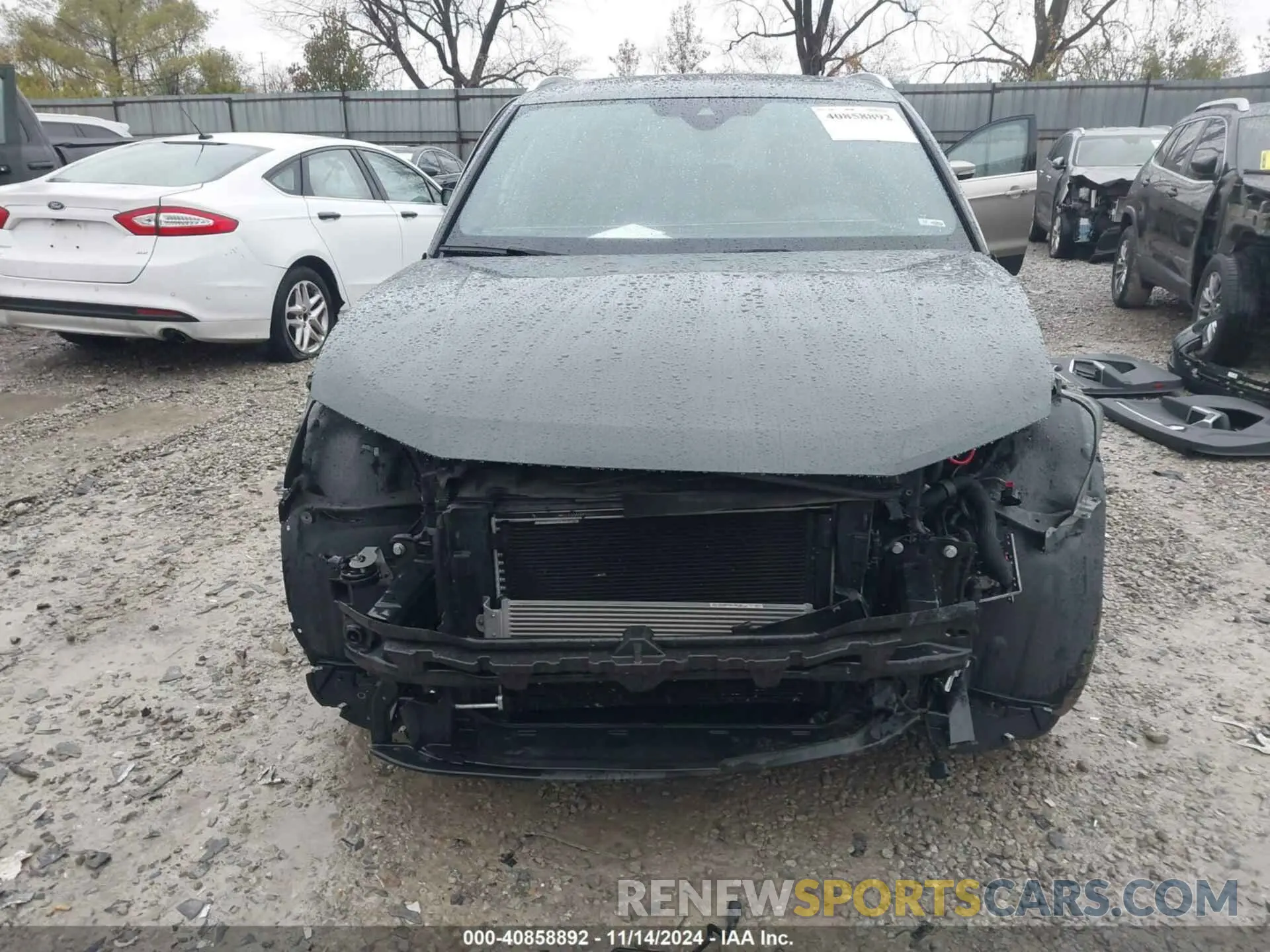 13 Photograph of a damaged car WA1AECF37L1011675 AUDI Q3 2020