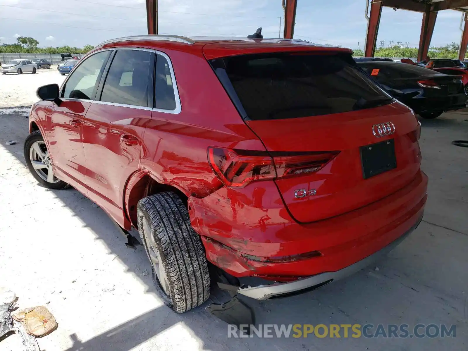 9 Photograph of a damaged car WA1AECF37L1022966 AUDI Q3 2020