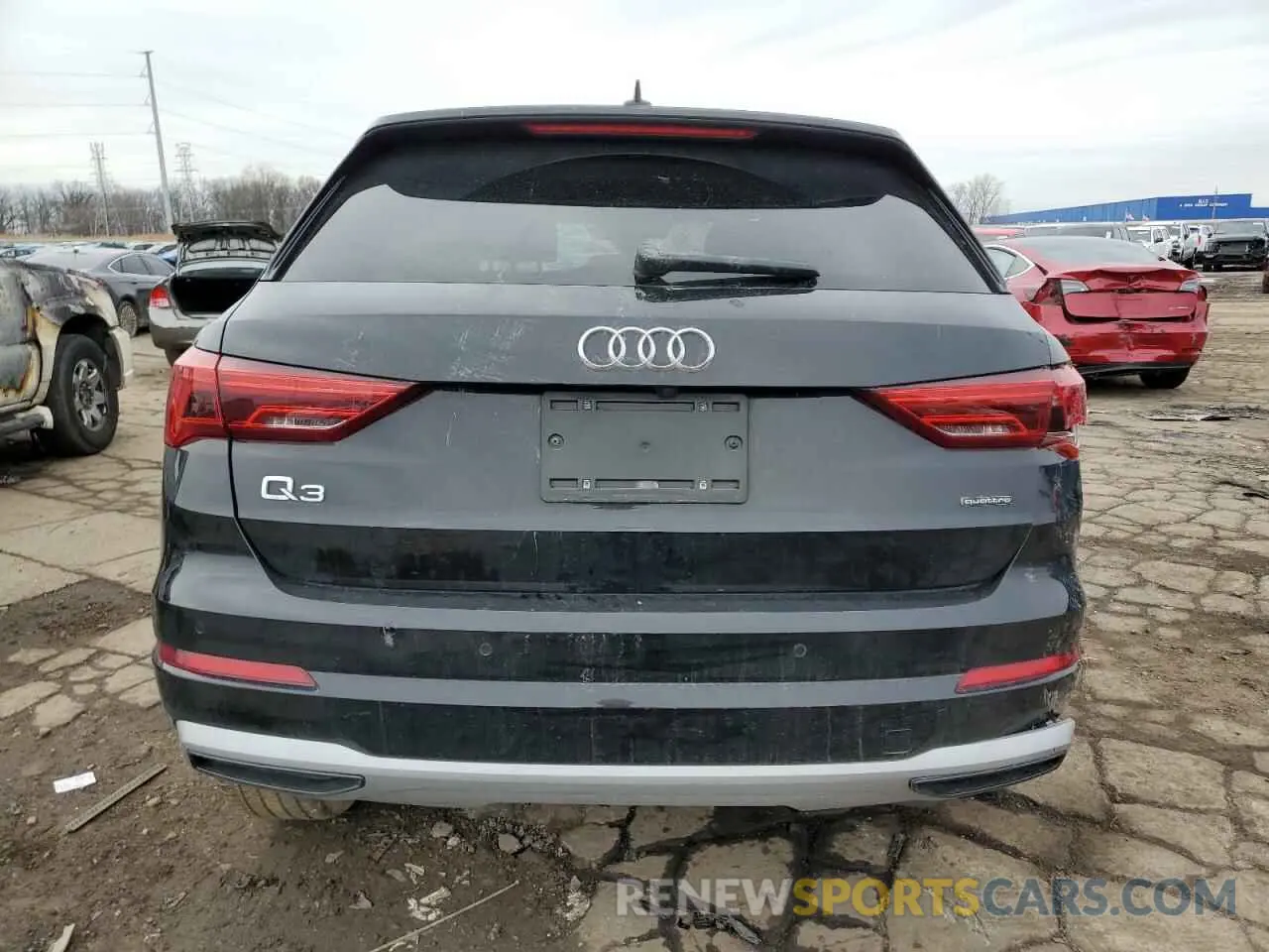 6 Photograph of a damaged car WA1AECF37L1042442 AUDI Q3 2020