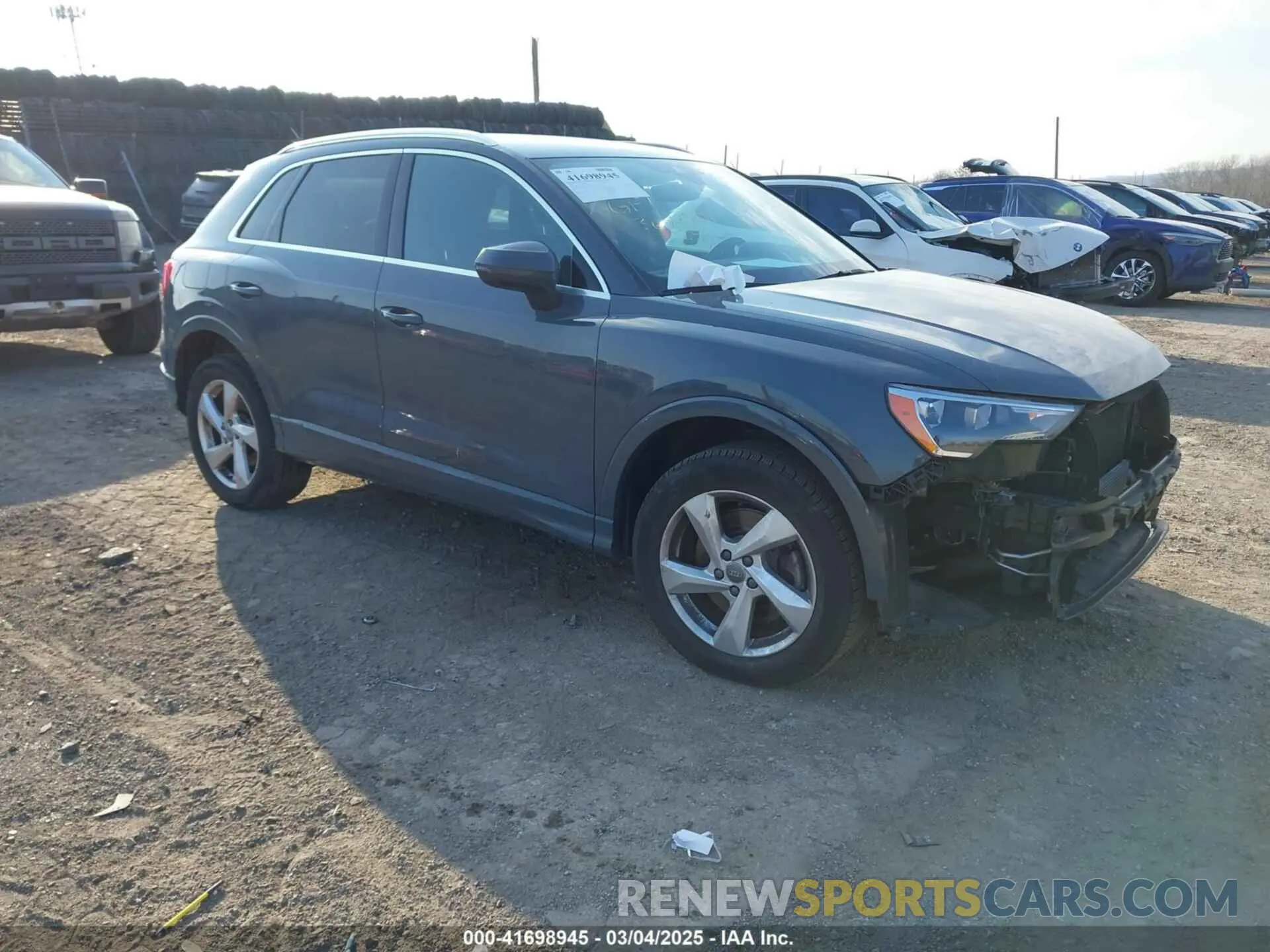 1 Photograph of a damaged car WA1AECF37L1071150 AUDI Q3 2020