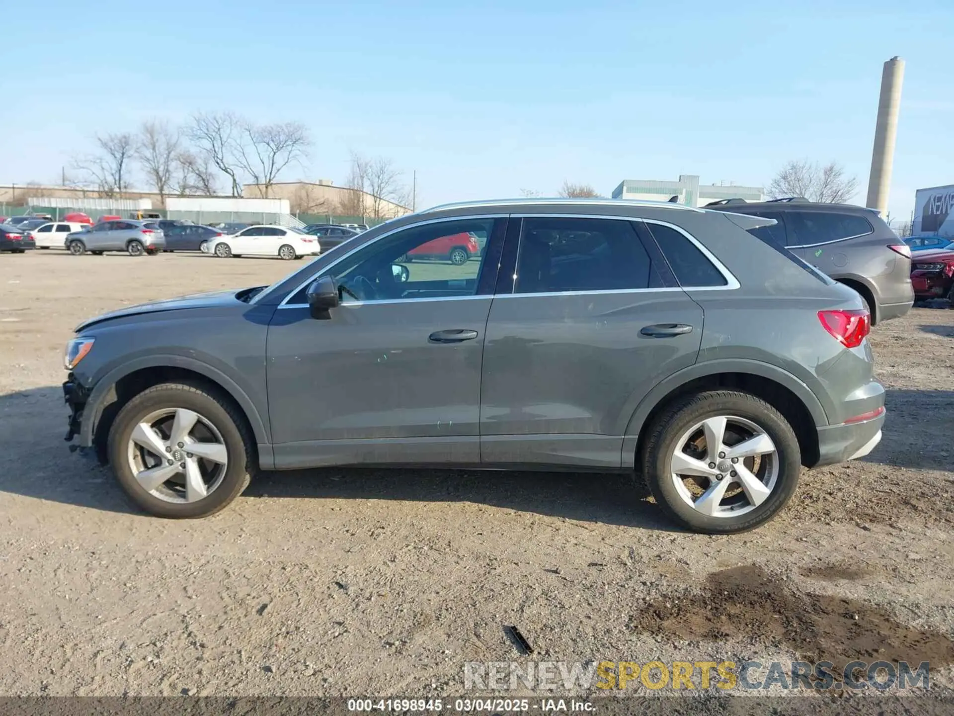 13 Photograph of a damaged car WA1AECF37L1071150 AUDI Q3 2020