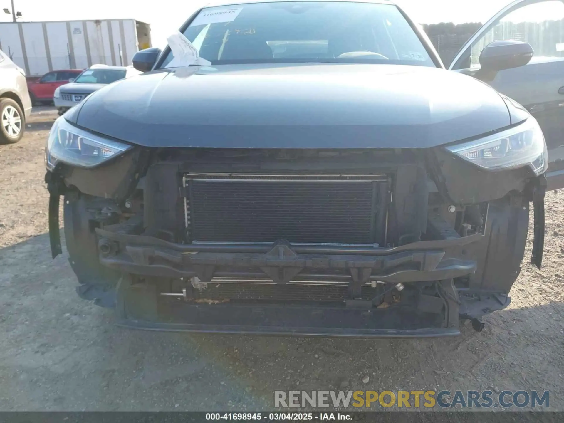 6 Photograph of a damaged car WA1AECF37L1071150 AUDI Q3 2020