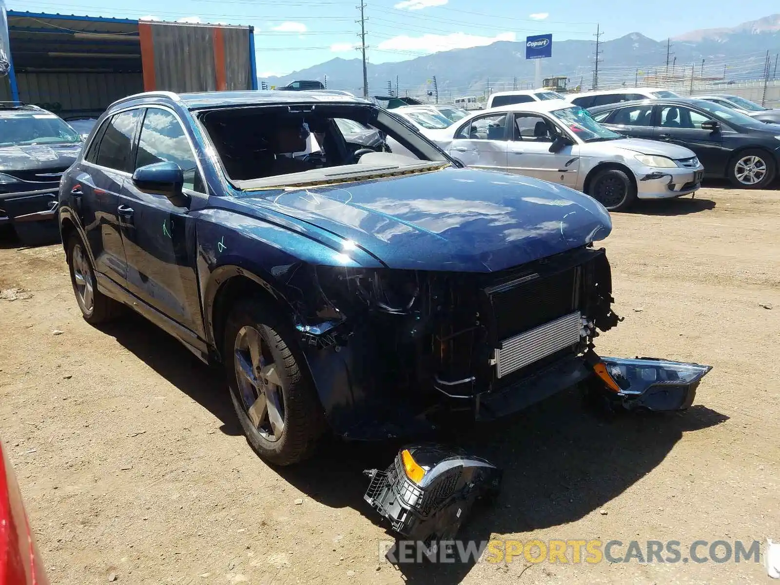 1 Photograph of a damaged car WA1AECF37L1081404 AUDI Q3 2020