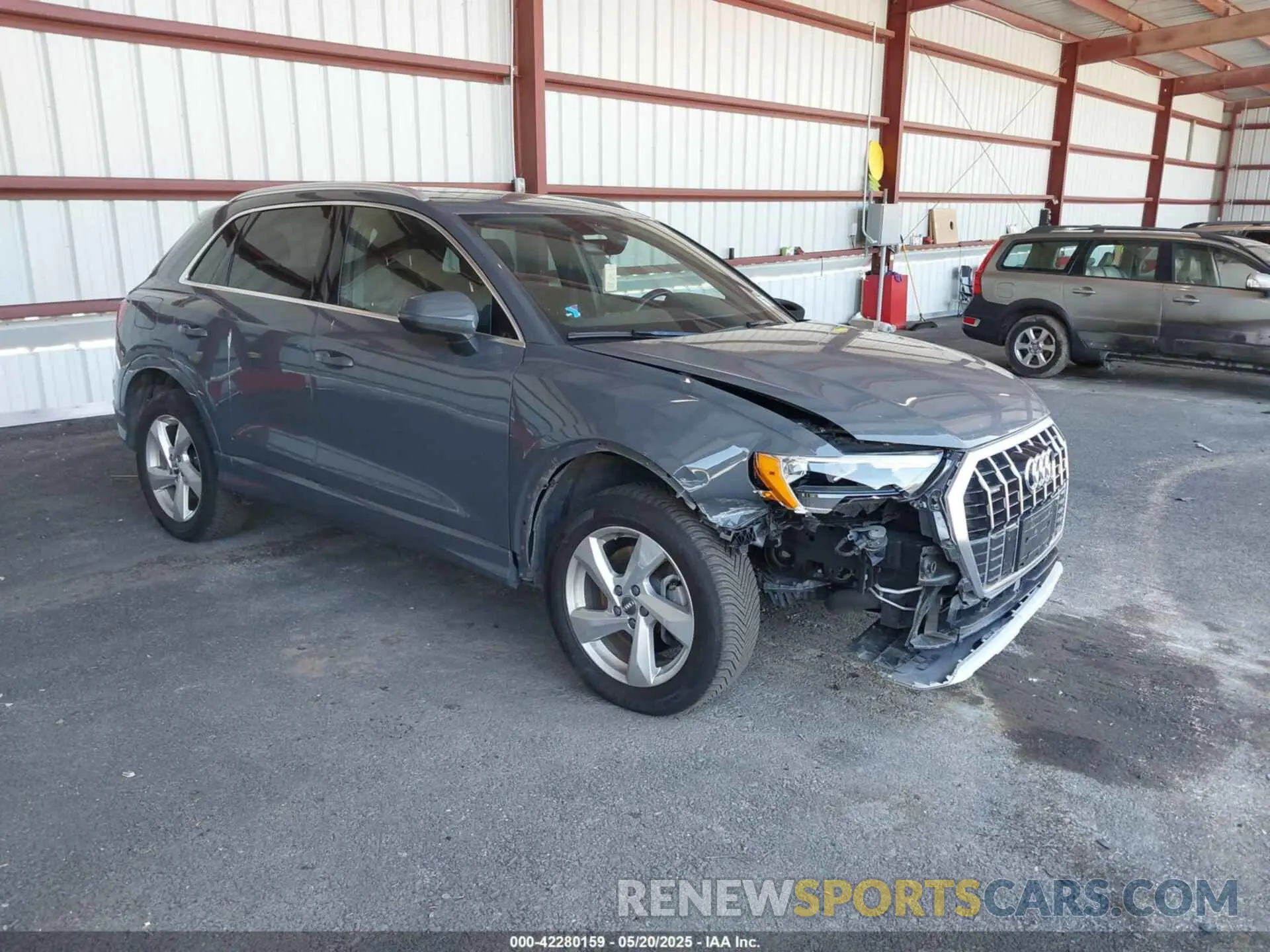 1 Photograph of a damaged car WA1AECF37L1125305 AUDI Q3 2020