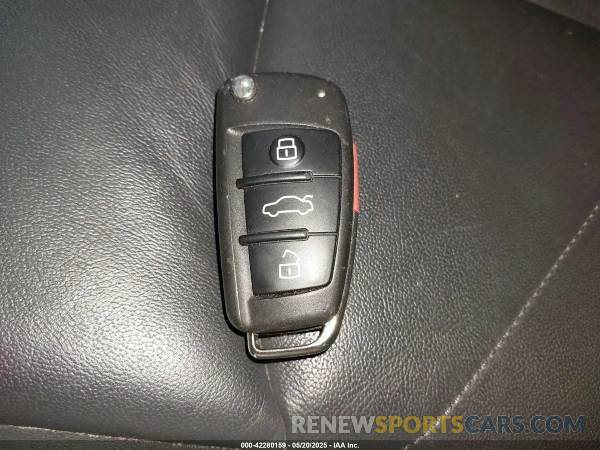 11 Photograph of a damaged car WA1AECF37L1125305 AUDI Q3 2020