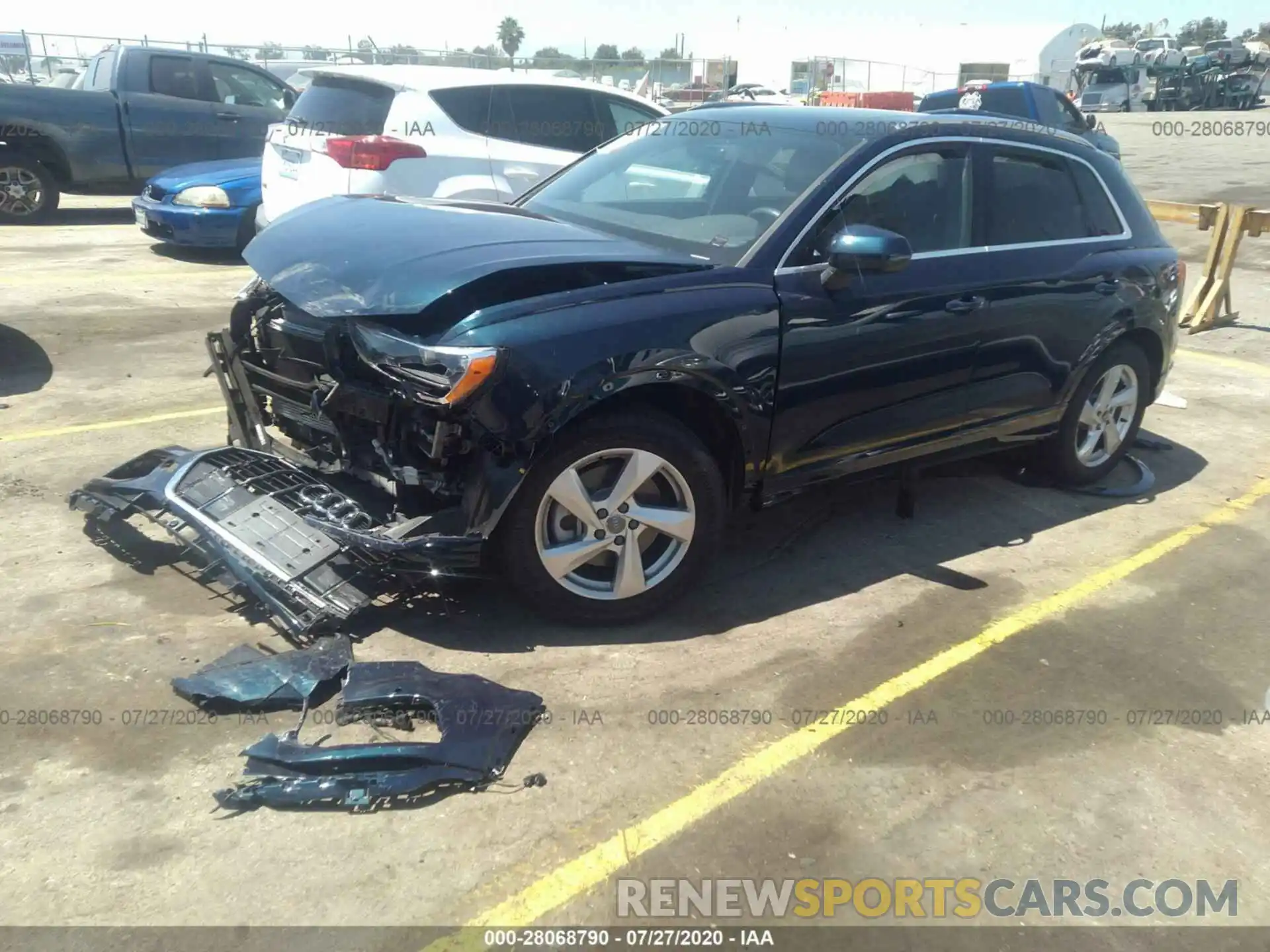 2 Photograph of a damaged car WA1AECF38L1005822 AUDI Q3 2020