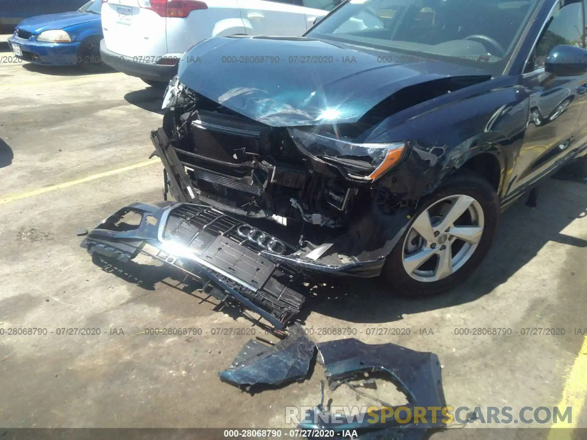 6 Photograph of a damaged car WA1AECF38L1005822 AUDI Q3 2020