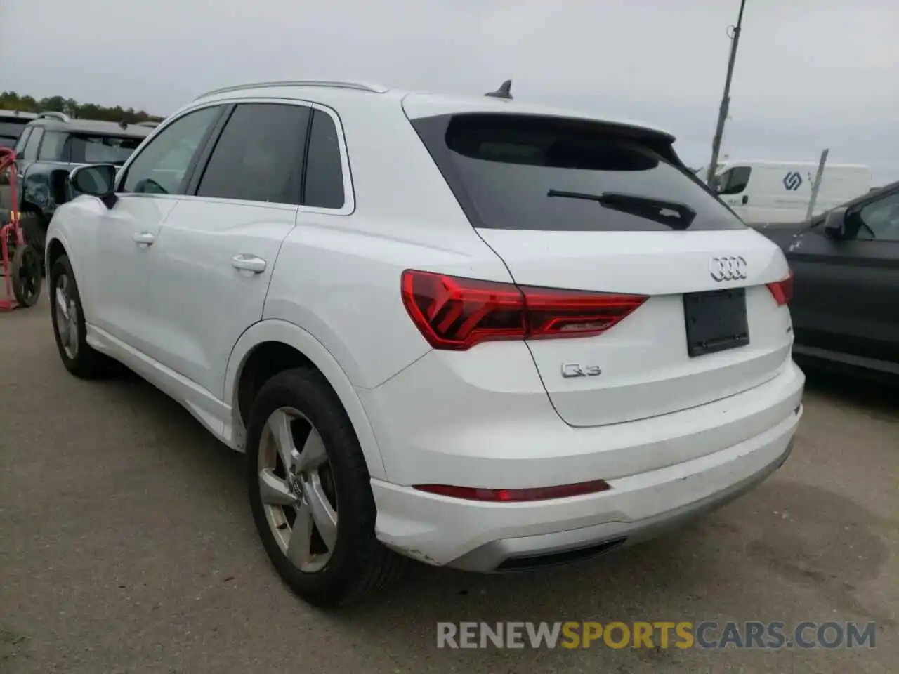 3 Photograph of a damaged car WA1AECF38L1030221 AUDI Q3 2020