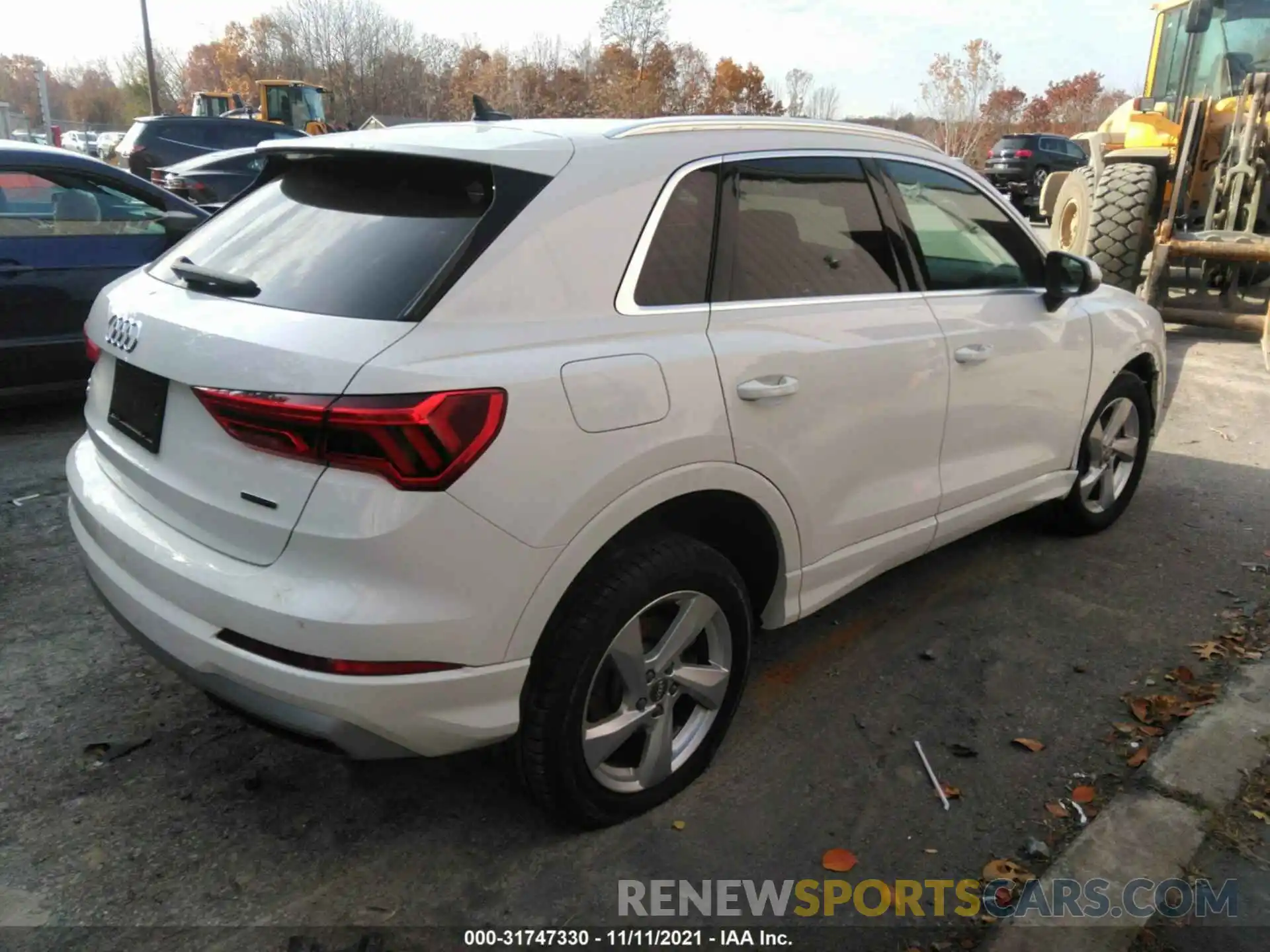 4 Photograph of a damaged car WA1AECF38L1032891 AUDI Q3 2020