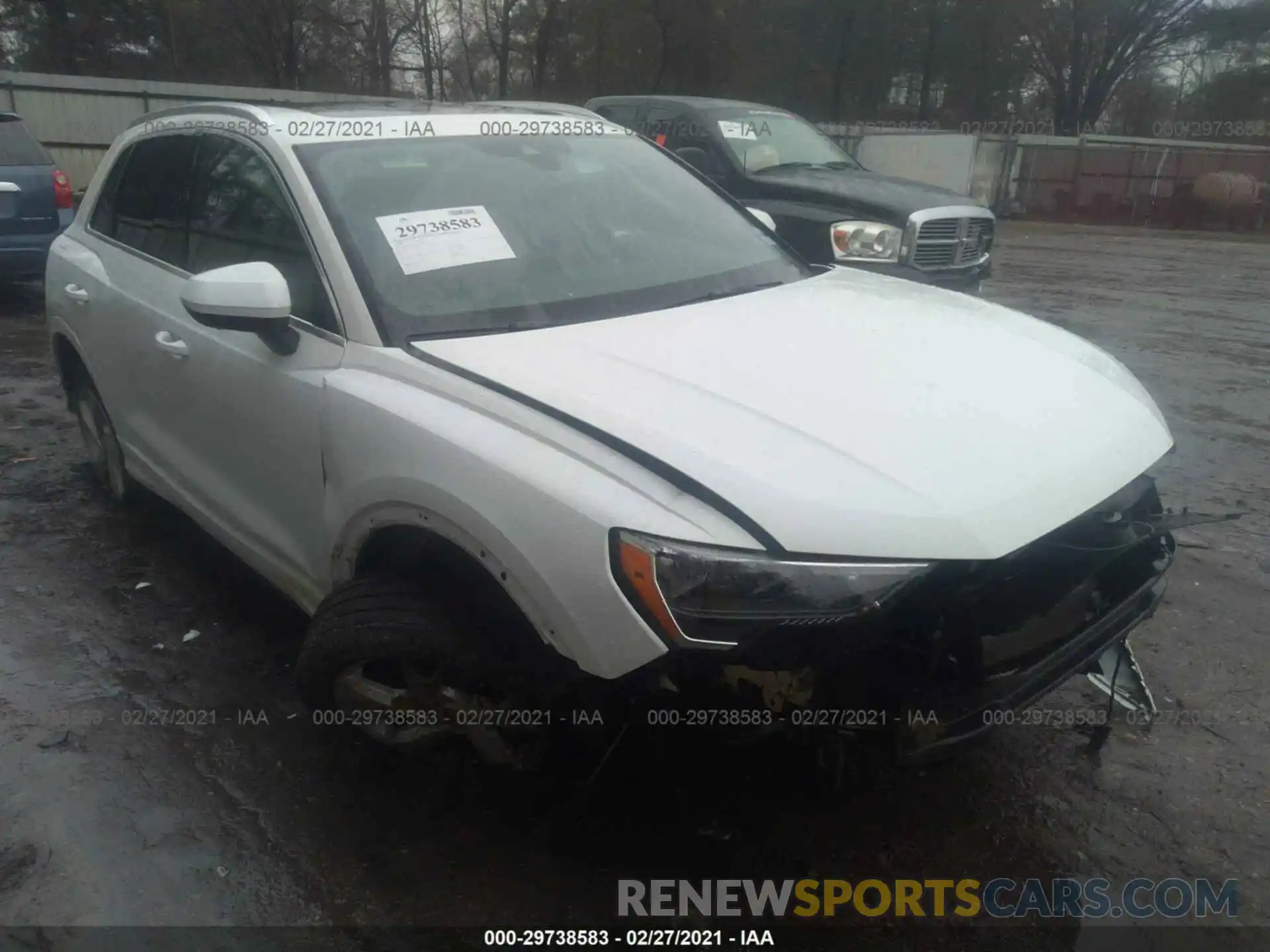 1 Photograph of a damaged car WA1AECF38L1053403 AUDI Q3 2020