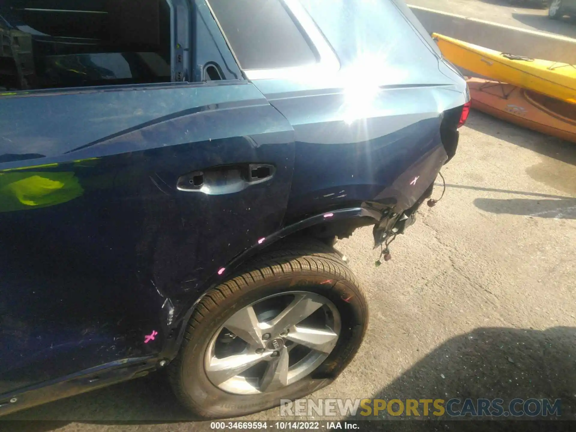 6 Photograph of a damaged car WA1AECF38L1102082 AUDI Q3 2020