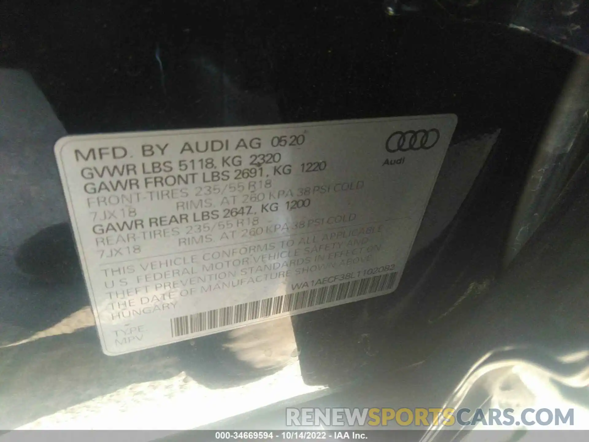 9 Photograph of a damaged car WA1AECF38L1102082 AUDI Q3 2020