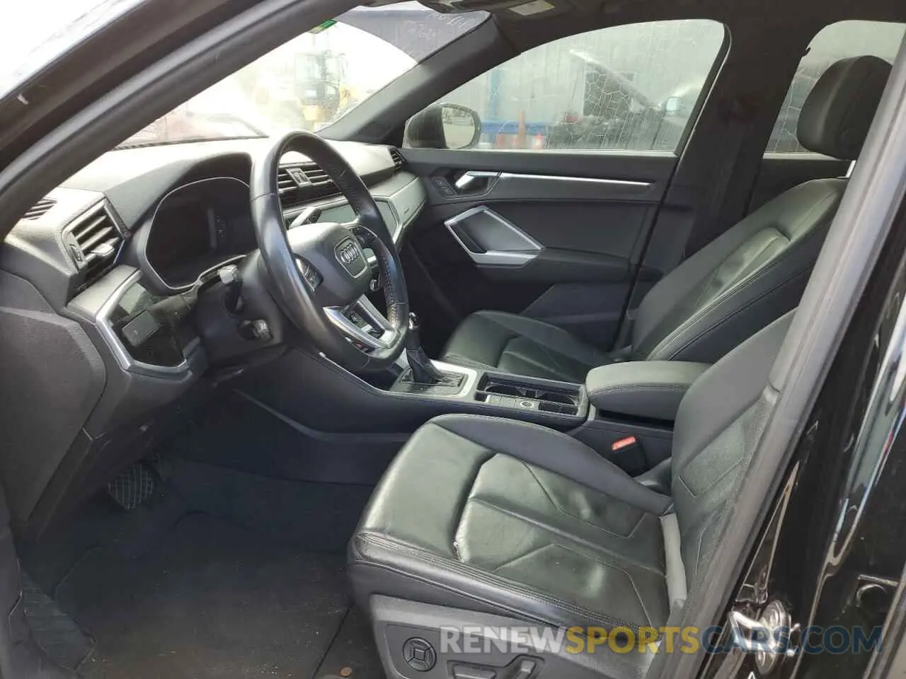 7 Photograph of a damaged car WA1AECF39L1026470 AUDI Q3 2020