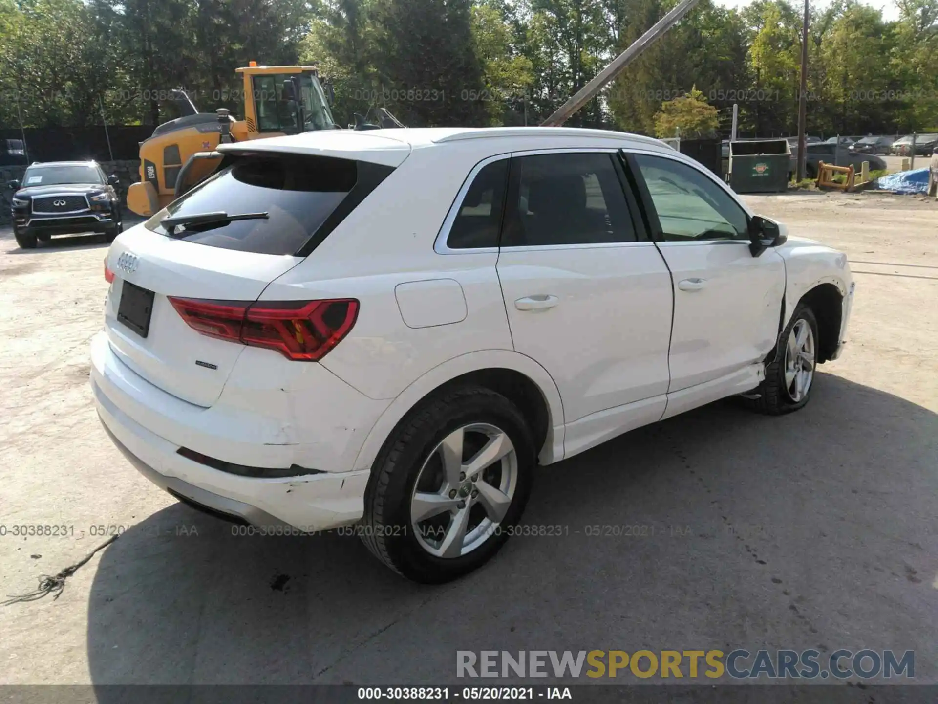 4 Photograph of a damaged car WA1AECF39L1032415 AUDI Q3 2020