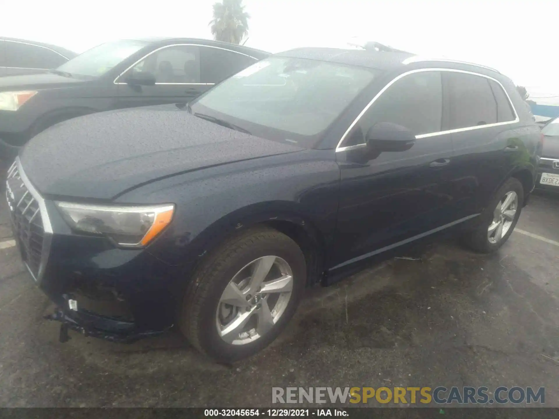 2 Photograph of a damaged car WA1AECF39L1085955 AUDI Q3 2020