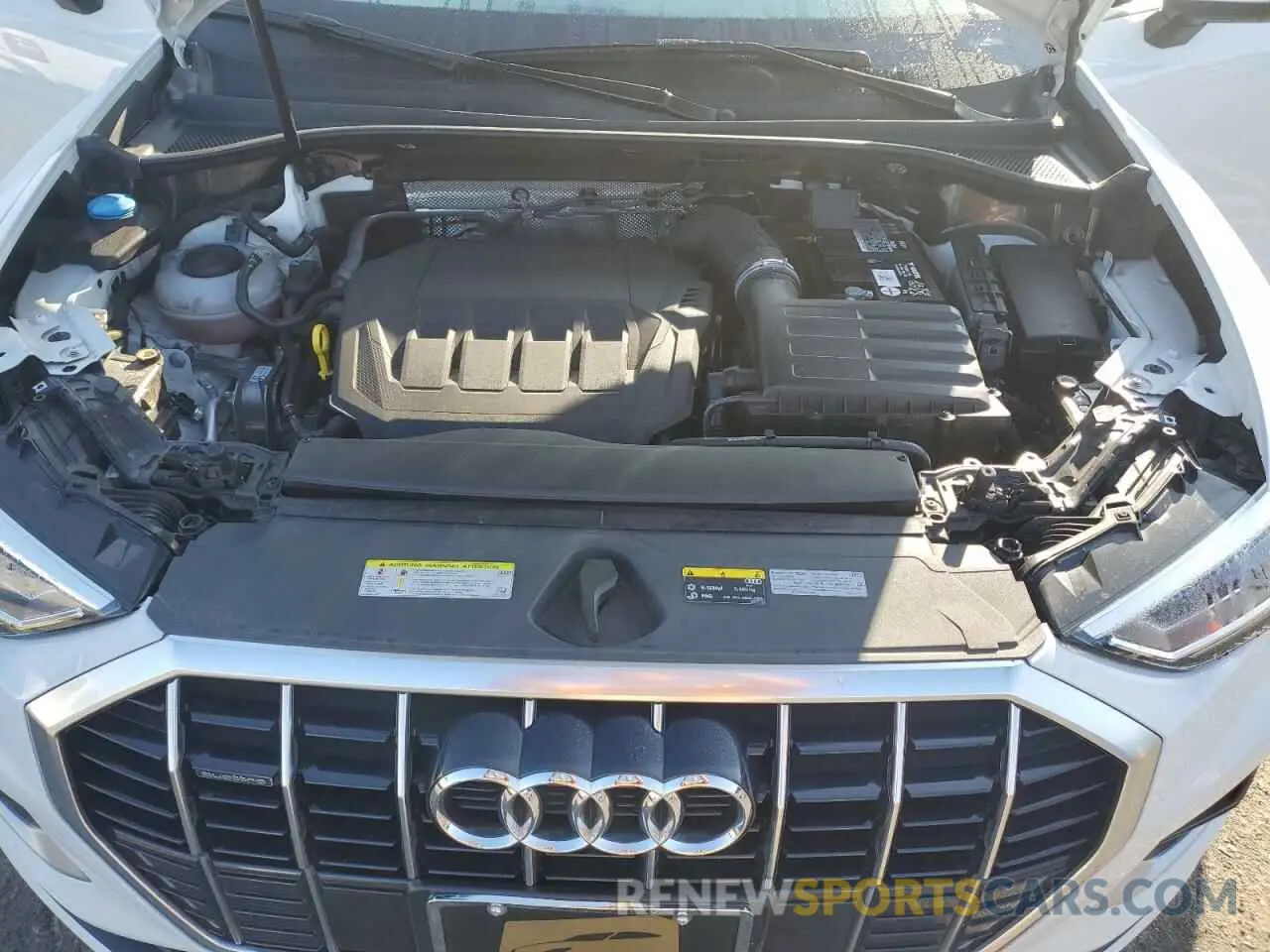 12 Photograph of a damaged car WA1BECF32L1001348 AUDI Q3 2020
