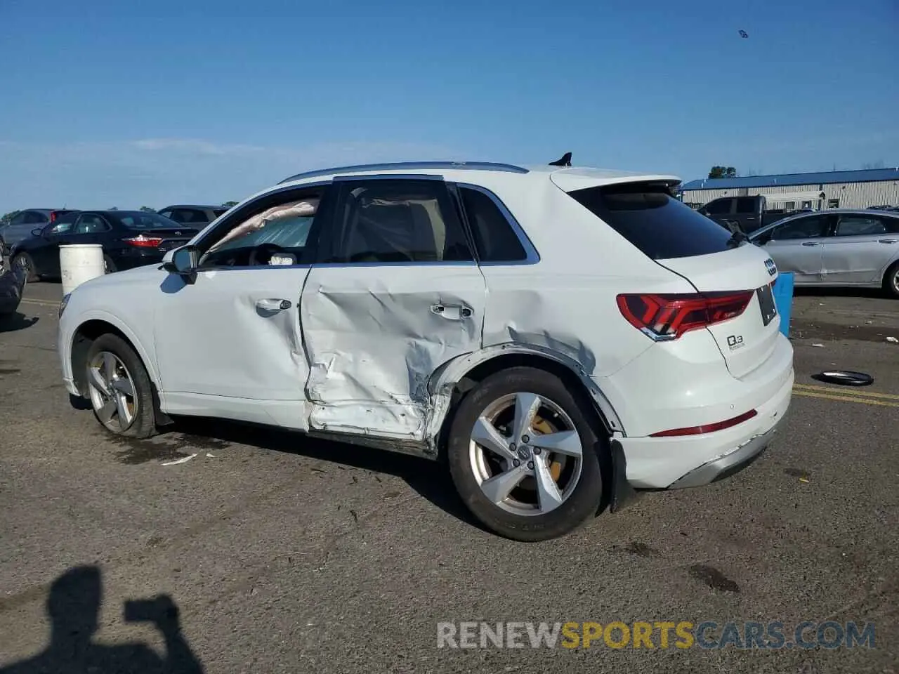 2 Photograph of a damaged car WA1BECF32L1001348 AUDI Q3 2020