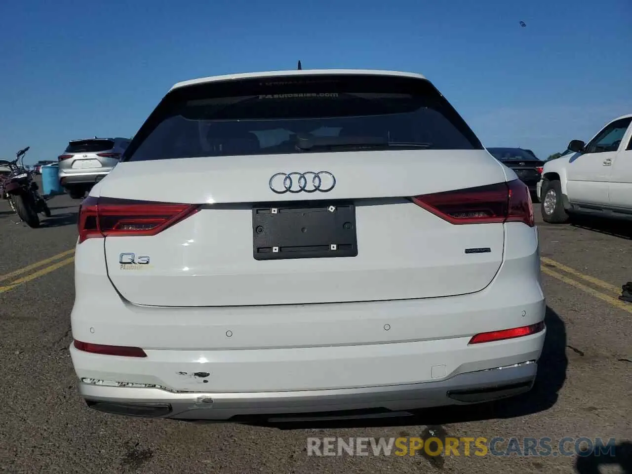 6 Photograph of a damaged car WA1BECF32L1001348 AUDI Q3 2020
