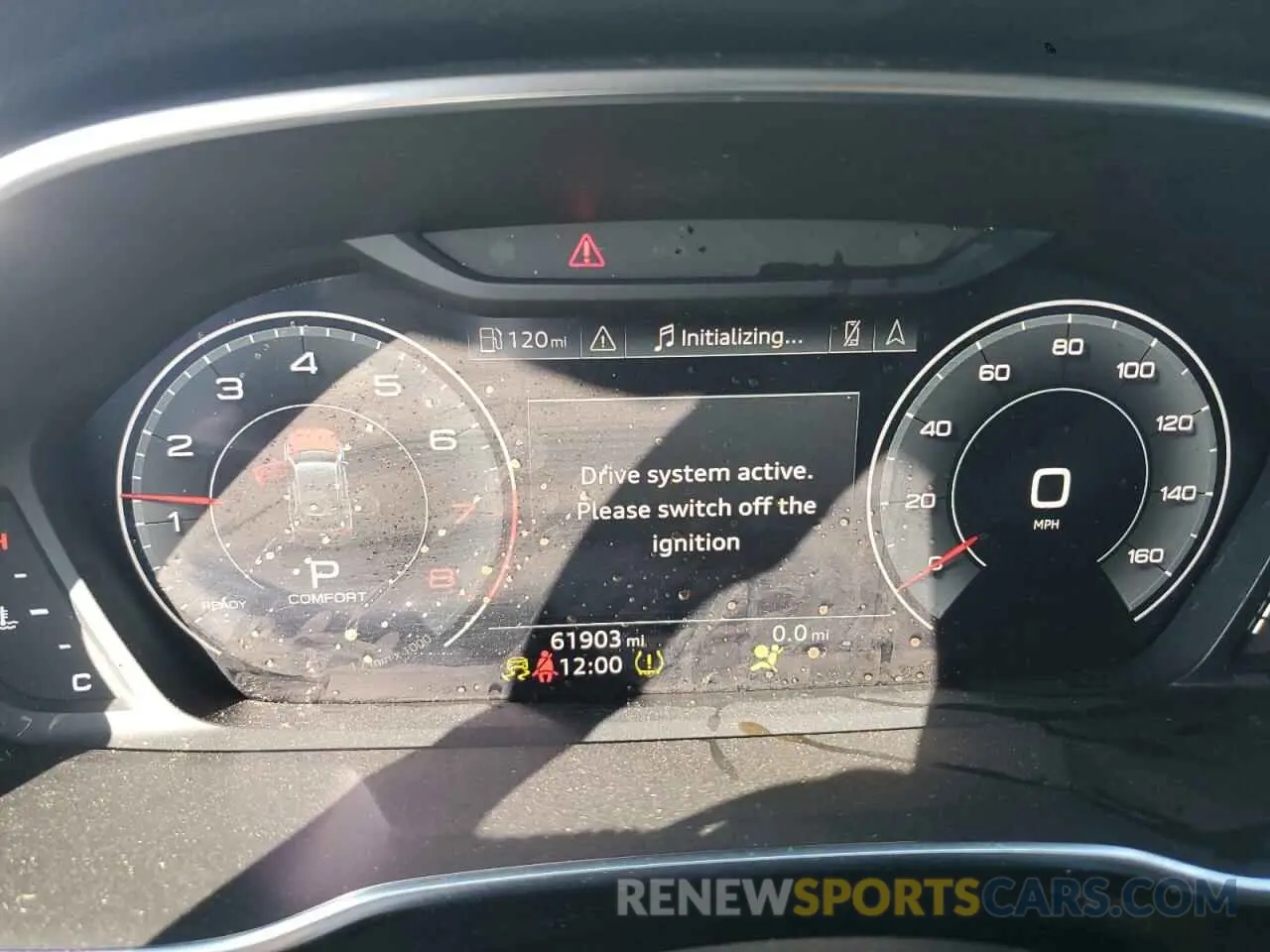 9 Photograph of a damaged car WA1BECF32L1001348 AUDI Q3 2020