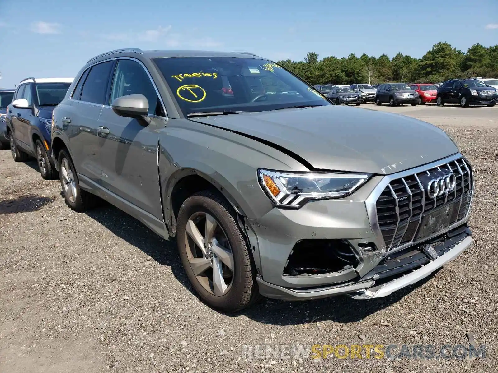 1 Photograph of a damaged car WA1BECF34L1109163 AUDI Q3 2020