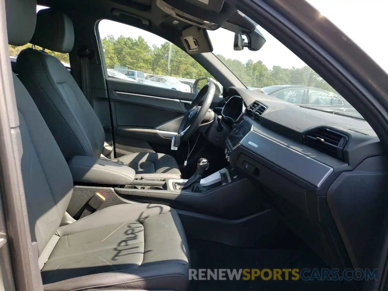 5 Photograph of a damaged car WA1BECF34L1109163 AUDI Q3 2020