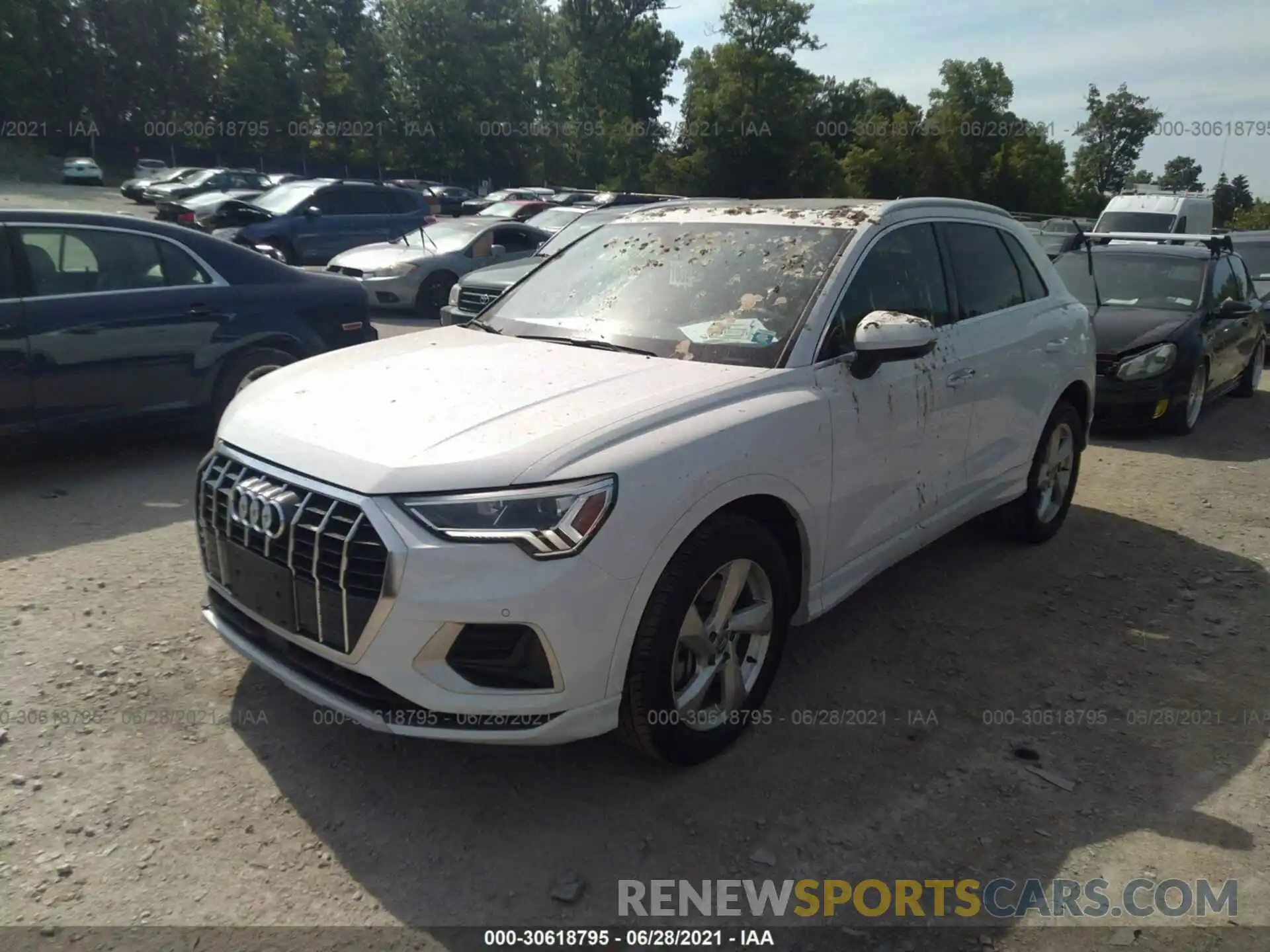 2 Photograph of a damaged car WA1BECF36L1015933 AUDI Q3 2020