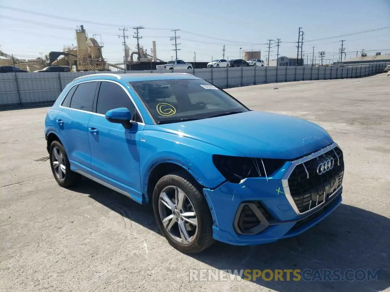 1 Photograph of a damaged car WA1DECF30L1121173 AUDI Q3 2020
