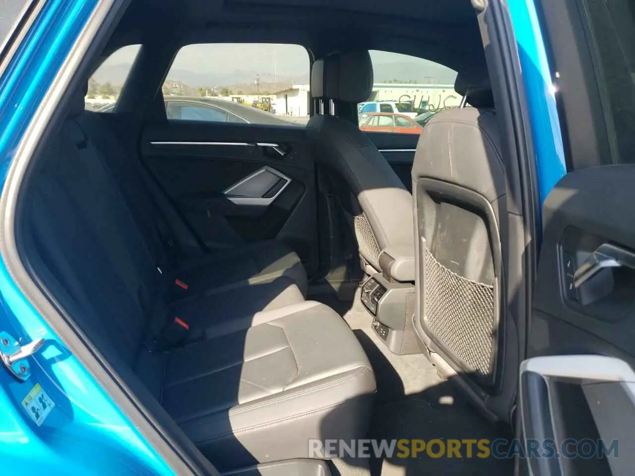 6 Photograph of a damaged car WA1DECF30L1121173 AUDI Q3 2020