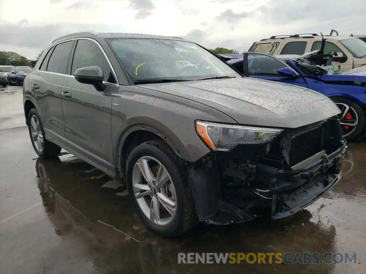 1 Photograph of a damaged car WA1DECF31L1006064 AUDI Q3 2020