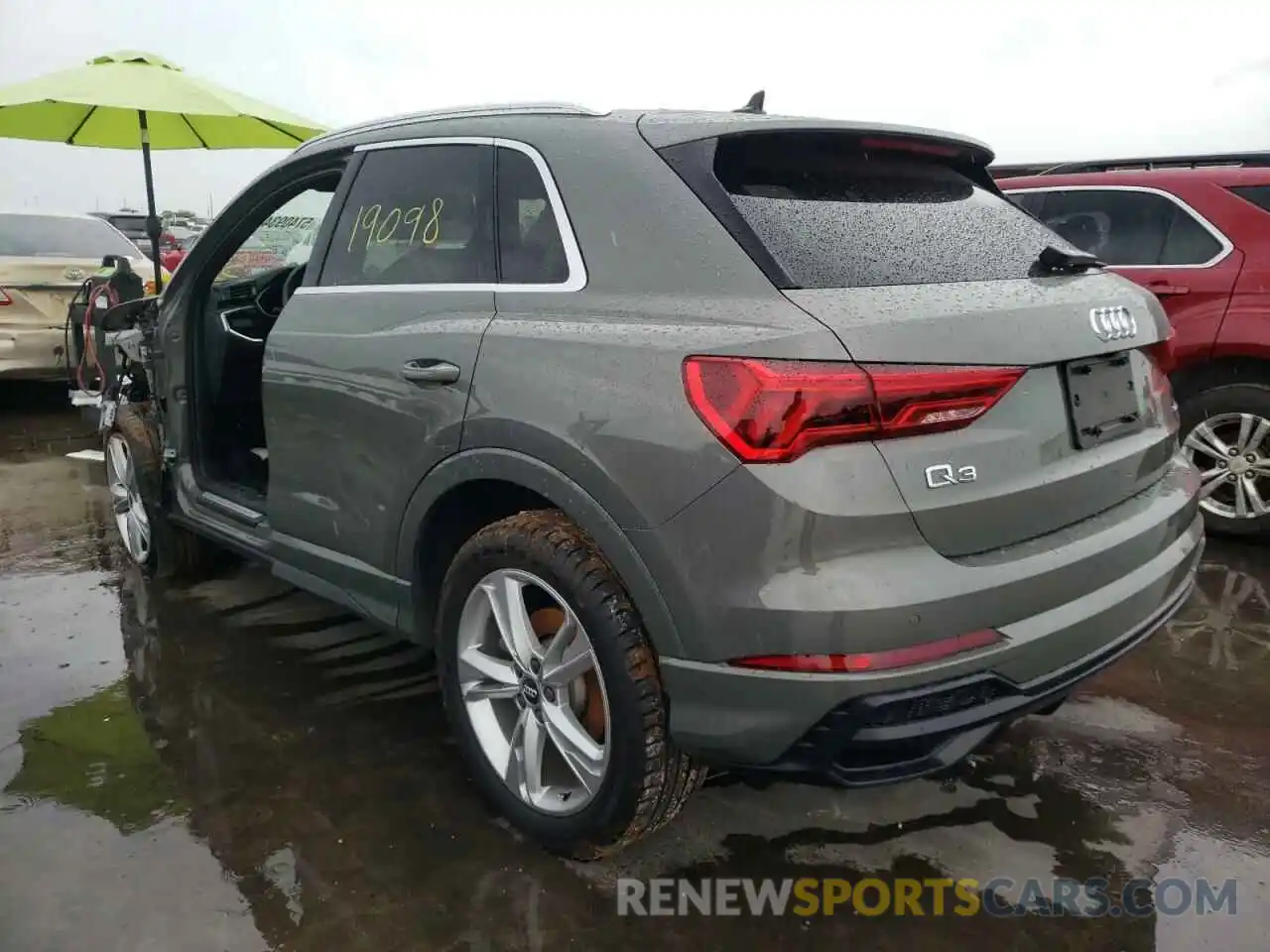 3 Photograph of a damaged car WA1DECF31L1006064 AUDI Q3 2020