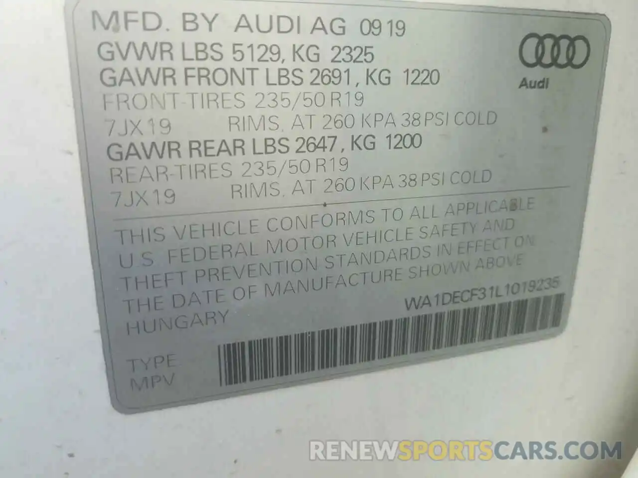 10 Photograph of a damaged car WA1DECF31L1019235 AUDI Q3 2020