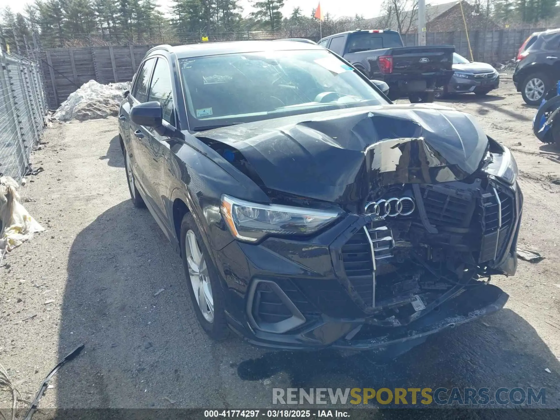 1 Photograph of a damaged car WA1DECF31L1030946 AUDI Q3 2020