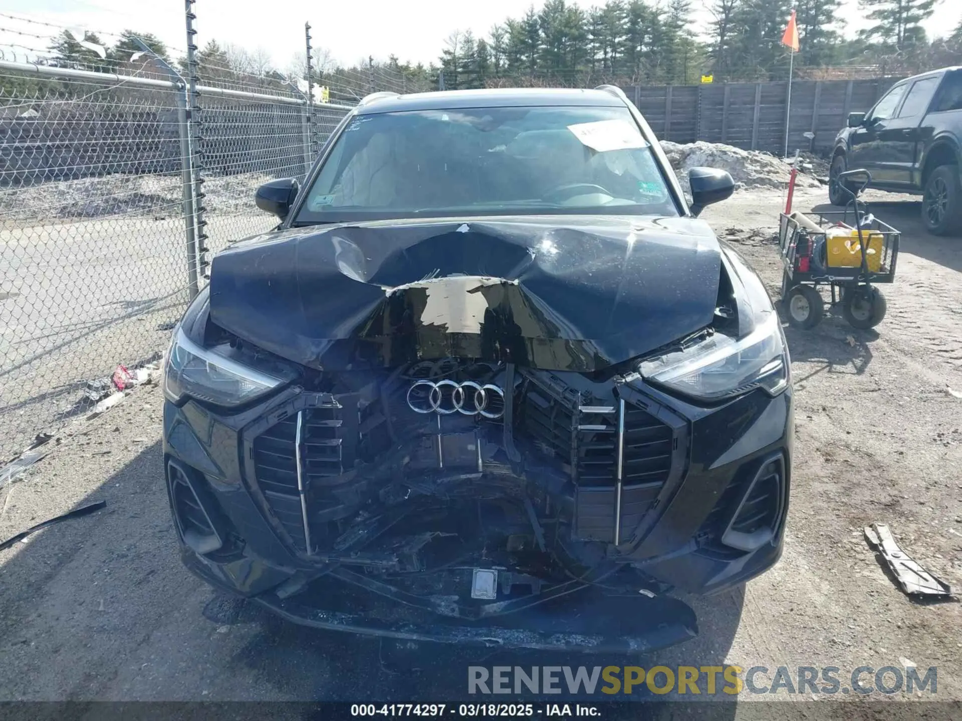 12 Photograph of a damaged car WA1DECF31L1030946 AUDI Q3 2020