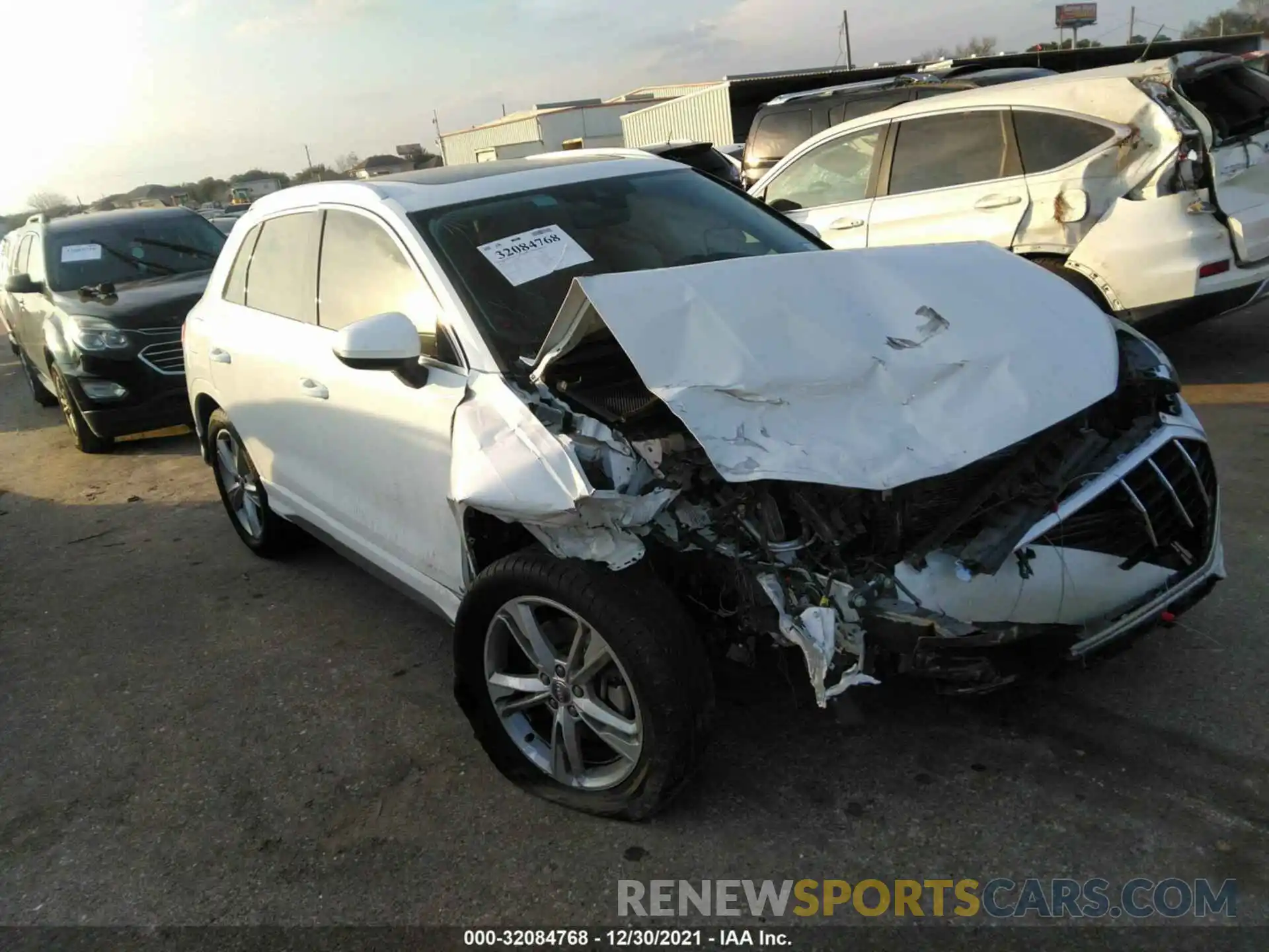 1 Photograph of a damaged car WA1DECF33L1006129 AUDI Q3 2020