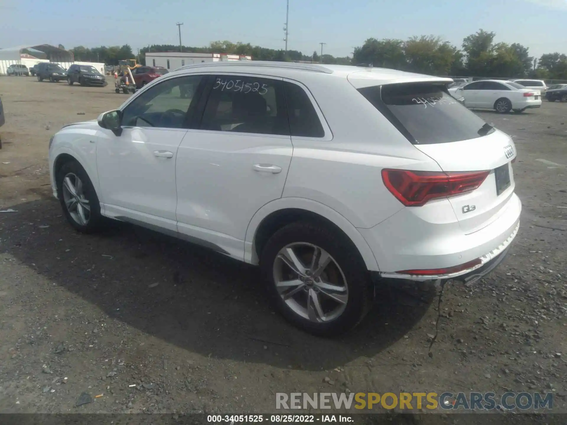 3 Photograph of a damaged car WA1DECF33L1079484 AUDI Q3 2020