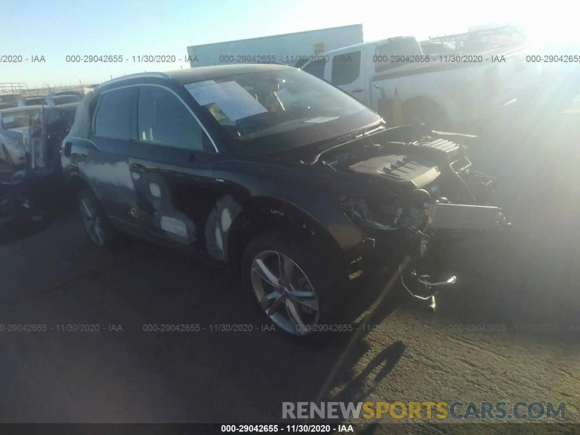 1 Photograph of a damaged car WA1DECF34L1039561 AUDI Q3 2020