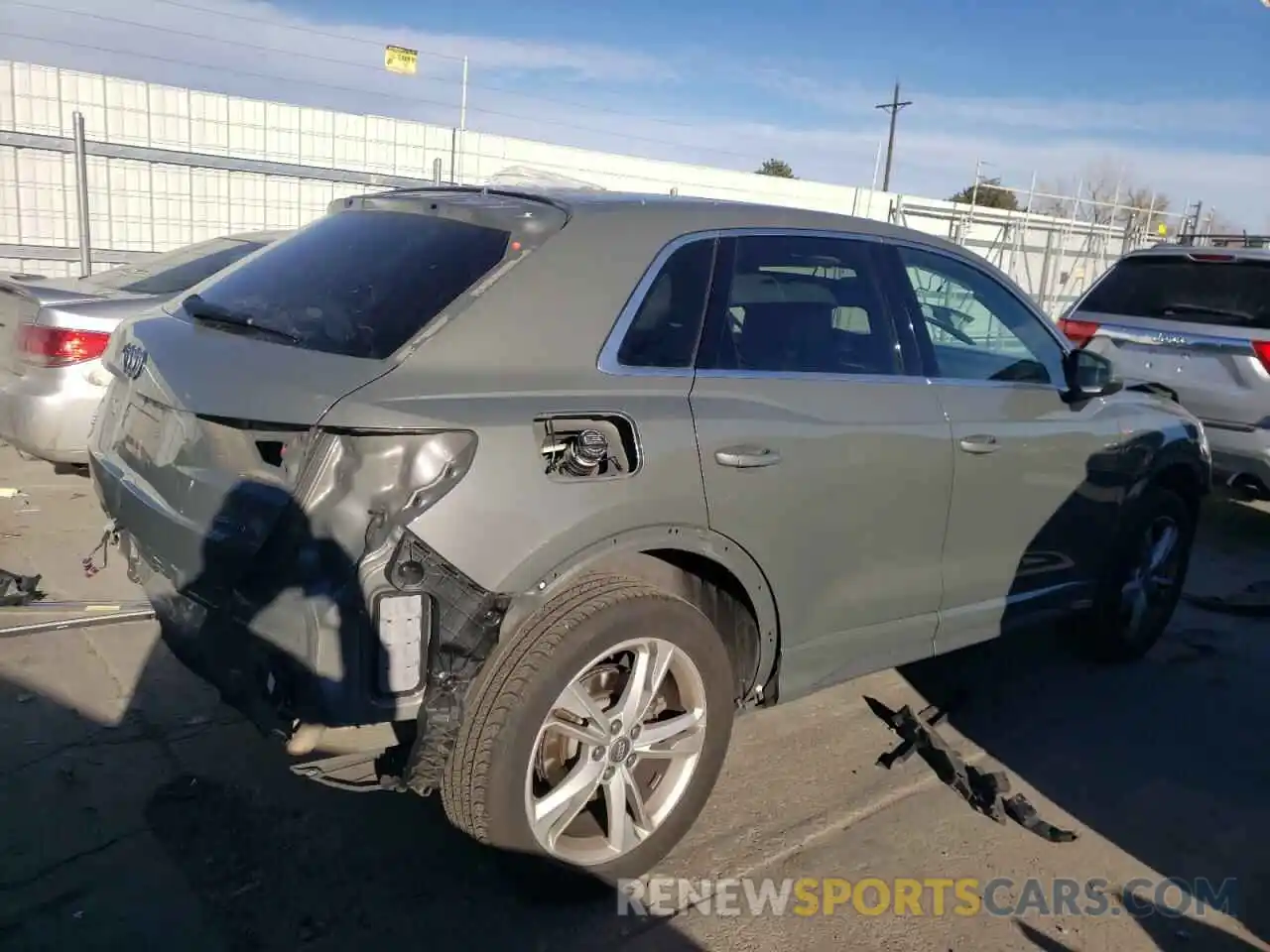 3 Photograph of a damaged car WA1DECF34L1046686 AUDI Q3 2020