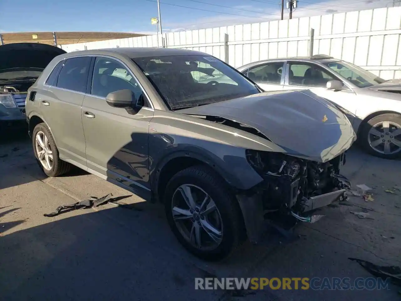 4 Photograph of a damaged car WA1DECF34L1046686 AUDI Q3 2020